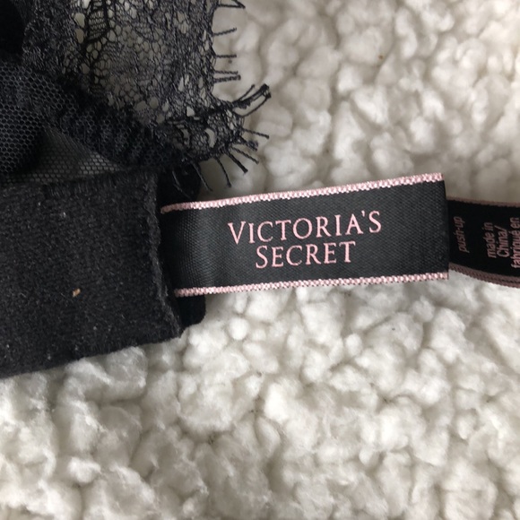 Victoria’s Secret black lace push up bra lace detail on back of strap Sz… - Picture 7 of 10